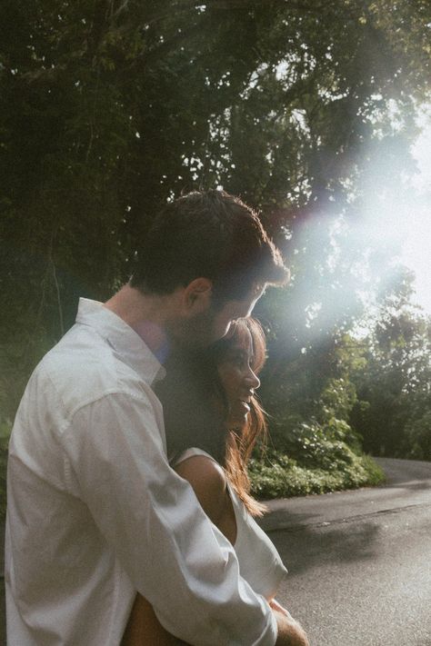 Engagement Summer Photos, Engagement Photos No Face, Engagement Photo Moodboard, 35mm Engagement Photos, Ethereal Engagement Photoshoot, Engagement Film Photos, Indie Engagement Photos, Candid Photos Aesthetic Couple, Couple Film Photography