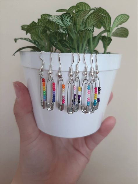 Safety pin LGBT pride flag earrings. Any pride flag available even if not listed, just leave a note. Lgbtq Stuff, Safety Pin Crafts, Flag Earrings, Safety Pin Jewelry, Pride Jewellery, Pin Earrings, Safety Pin Earrings, Pride Rainbow, Diy Crafts To Do