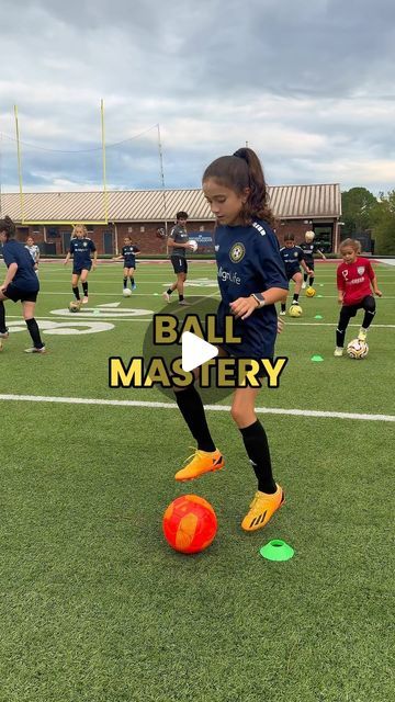 FDB Soccer | Soccer Coach on Instagram: "BALL MASTERY 👨‍🏫👩🏼‍🏫

The more touches on the ball, the better ⚽️

Build confidence on the ball ☝🏻

Repetition is 🔑 

#FDB #Soccer #Football #Footballers #Skills #Ballers" Soccer Techniques, Soccer Exercises, Soccer Workout, Coaching Soccer, Adventures With Kids, Football Skills, Soccer Coach, Soccer Workouts, Soccer Drills