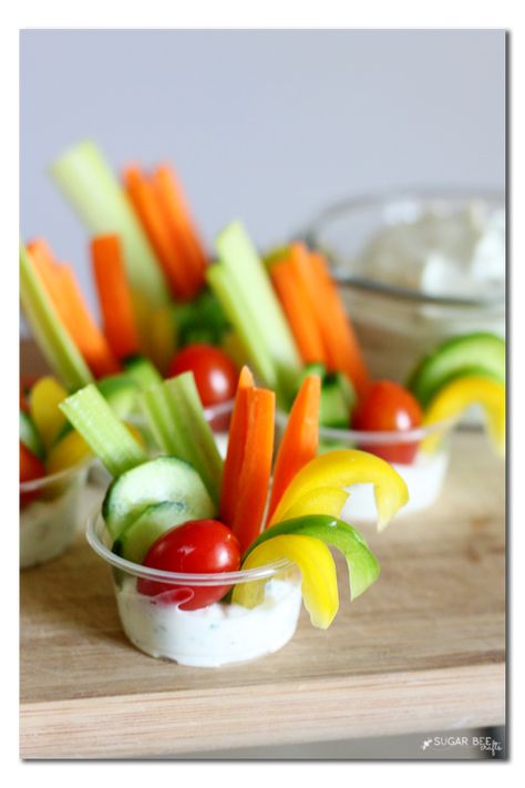 Greek Green Onion Veggie Dip (single serve idea!) - Sugar Bee Crafts Veggie Cups For Party Appetizers, Vegetable Cups For Party, Veggie Cups With Dip Appetizer Ideas, Veggie Cups With Dip, Happy Hour Appetizers, Classroom Website, Christmas Party Snacks, Veggie Cups, Relish Tray