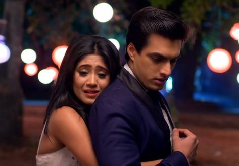 Naira Kartik, Amazing Food Photography, Shivangi Joshi Instagram, Kaira Yrkkh, Kartik And Naira, Tv Show Couples, Mohsin Khan, Cutest Couple Ever, Shivangi Joshi