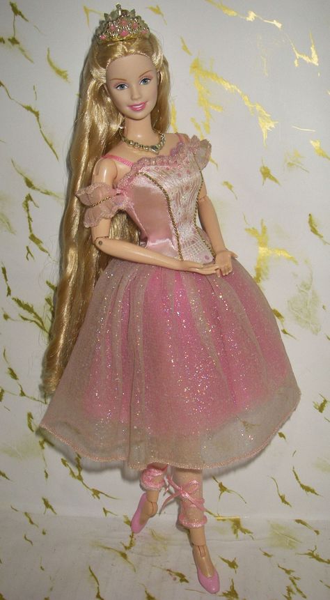 Barbies Dolls 90s, Barbie Nutcracker Dress, Barbie Nutcracker Doll, 90s Barbie Dolls, Barbie Movie Dolls, Barbie Nutcracker, Princess Barbie Dolls, Ballerina Barbie, Paper Dolls Clothing