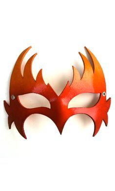 Phoenix mask on Pinterest Wing Costume, Phoenix Costume, Fire Costume, White Halloween Costumes, Body Ideas, White Costumes, Afrikaanse Kunst, White Halloween, Costume Masks