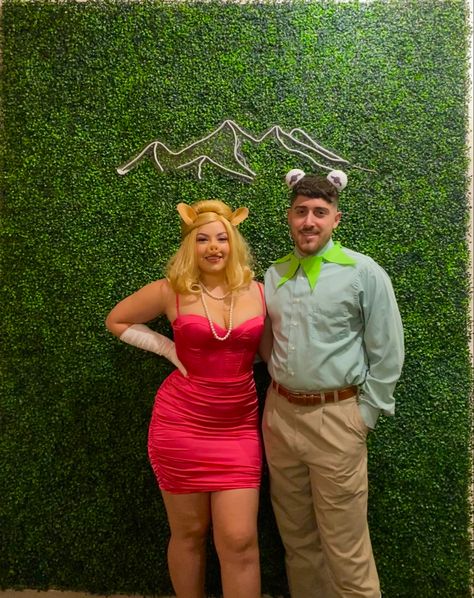 Halloween Costumes For Blonde Couples, Celia And Mike Costume, Couple Halloween Costumes Video Games, Ferngully Couples Costume, Mrs Piggy Costume, Couples Halloween Costume Unique, Kermit And Miss Piggy Costumes Couple, Kermit And Miss Piggy Costumes, Halloween Couple Costumes 2022