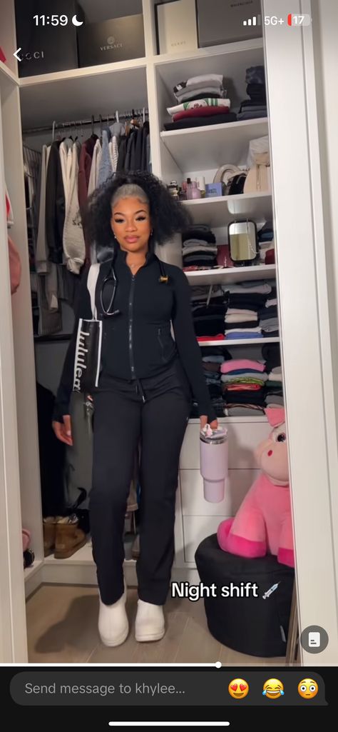 Scrub Outfits Black Women, Black Girls In Scrubs, Black Phlebotomist Aesthetic, Rich Nurse Gang, Scrubs Uniform Cute Black Women, Scrubs Black Women, Nursing Black Women, Nursing Outfits Scrubs, Cna Outfits