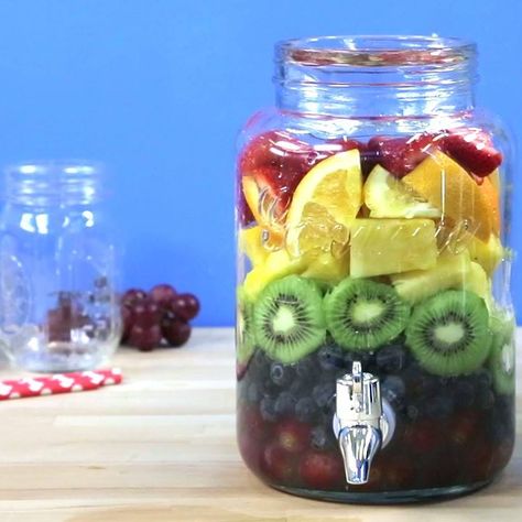 Rainbow Candle, Rainbow Fruit, Troll Party, Easy Paper Flowers, Homemade Lemonade, Country Living Magazine, Fruit Water, Sangria Recipes, Living Magazine