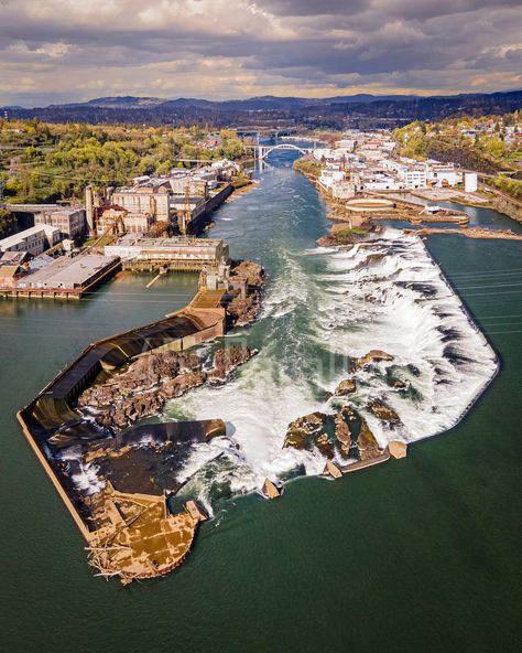 Willamette Falls From Above West Linn Oregon, Vista House, Oregon Photography, Natural Waterfalls, Oregon City, State Of Oregon, Portland, Travel Blog, Oregon