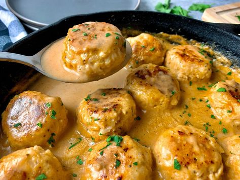 Russian Chicken, Easy Eat, Food Lab, Celebrity Chef, Winner Winner Chicken Dinner, Chicken Meatballs, European Food, Cooking Show, Yummy Appetizers