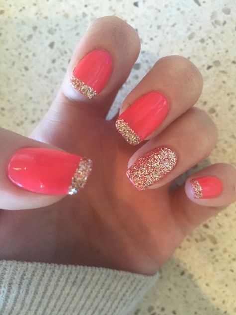 Coral Nails With Gold Glitter Bright Coral Nails With Glitter, Bright Coral Nails Design, Coral Nails With Design Summer Sparkle, Coral Nails With Glitter, Coral And Gold Nails, Coral Toes, Uñas Color Coral, Bright Coral Nails, Nails With Gold Glitter