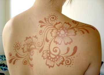 Brown ink tattoo Brown Ink Tattoos, Brown Ink Tattoo, Brown Tattoo Ink, Brown Tattoo, Browning Tattoo, Brown Henna, Henna Color, Cute Henna, Henna Tattoos