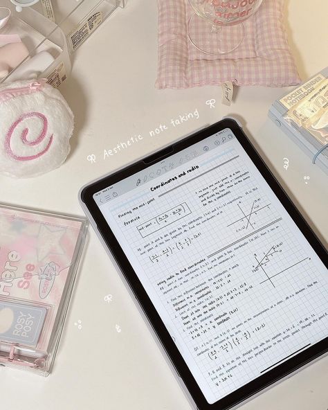 Recently, I love taking digital note because of convenience and accessibility. I found @collanote app which offers me enough features that I need to make a pretty aesthetic digital note. Add code: “EMMA50” to get 50% discount #notetaking #noteapp #studyapp #study #studywithme #studyapp Digital Note Aesthetic, Pretty Digital Notes, Online Notes Aesthetic Ipad, Collanote Notes, Notes App Aesthetic, Digital Notetaking Aesthetic, Digital Note Taking Apps For Android, Romanticizing Studying, Study Desk Decor