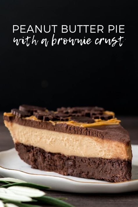 This Chocolate Peanut Butter Pie Recipe is everything a dessert should be {and more}. A creamy peanut butter filling sits on top of a fudgy brownie crust and is topped with a luscious chocolate peanut butter ganache. Plus it's gluten-free, grain-free and dairy-free! #dessert #chocolate #peanutbutter #pie #glutenfree #dairyfree #grainfree #recipe Peanut Butter Pie With Brownie Crust, Chocolate Peanutbutter Pie, Df Dessert, Chocolate Peanut Butter Ganache, Peanut Butter Ganache, Brownie Crust, Butter Ganache, Peanut Butter Pie Recipe, Butter Pie Recipe