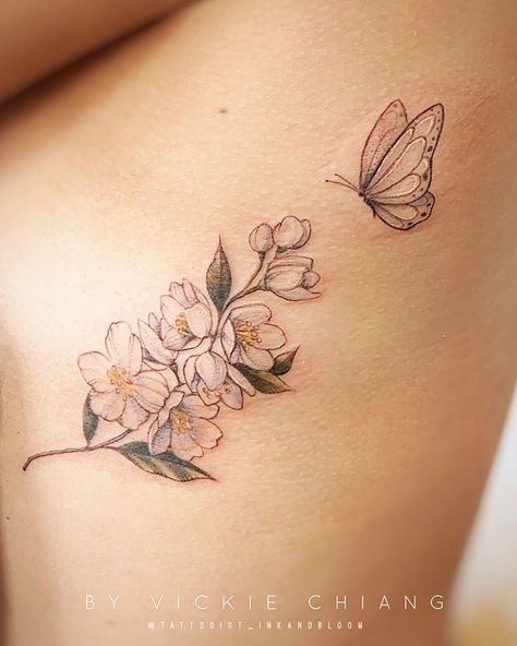 Vickie Chiang on Instagram: “Jasmine and white butterfly rib tattoo♡ #jasminetattoo #jasmineflower #butterflytattoo #colortattoo #colortattoos #colortattooartist…” Jasmine Flower Tattoo, Jasmine Tattoo, Flower Tattoo On Ribs, Coverup Tattoo, Tattoo Flowers, Gorgeous Tattoos, Jasmine Flower, Book Tattoo, White Tattoo