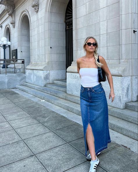 Denim maxi skirt spring outfit inspo European outfit inspiration styling denim maxi skirt Denim Maxi Skirt Summer, How To Style Maxi Denim Skirt, Maxi Skirt Denim Outfit, Denim Long Skirt Outfit Ideas, Bkk Outfit, Jean Skirt Outfits Y2k, Water Park Outfit, Midi Denim Skirt Outfit, Maxi Jean Skirt Outfits