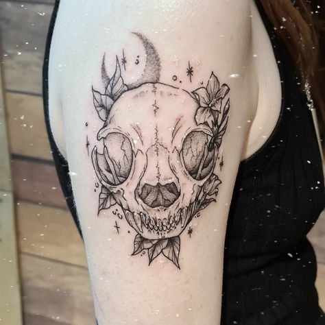 Tattoo Inspiration Chicken Skull Tattoo, Chihuahua Skull Tattoo, Cat Skull Chest Tattoo, Jaguar Skull Tattoo, Rabbit Skull Tattoo, Bat Skull Tattoo, Juliette Tattoo, Cat Skull Tattoo Design, Dog Skull Tattoo