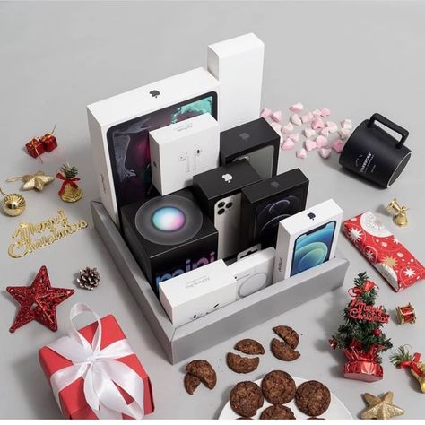 Box Of Happiness, Apple Electronics, Iphone Gifts, Free Iphone Giveaway, Get Free Iphone, Apple Gifts, Christmas Giveaways, Unique Phone Case, Merry Christmas To All