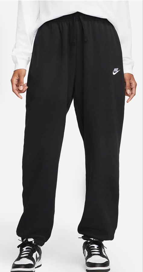 Black Nike Sweatpants, Nike Web, Sweatpants Nike, Oversized Sweatpants, Design Club, Nike Sportswear Club Fleece, Nike Sportswear Women, Women's Sportswear, Black Sweatpants