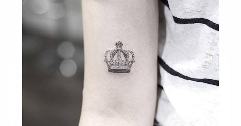 Tattoo Artist: Woori. Tags: styles, Fine Line, jewellery, Crowns. Body parts: Bicep. Crown Tattoo On Wrist, Crown Hand Tattoo, Princess Crown Tattoos, King Crown Tattoo, Queen Crown Tattoo, Small Crown Tattoo, Crown Tattoos For Women, Tiny Tattoos For Women, Small Crown