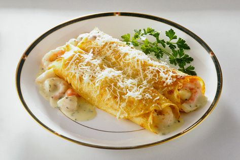 Seafood Crepes Recipe, Seafood Crepes, Seafood Bisque Recipe, Crepe Recipe Savory, Best Crepe Recipe, Seafood Pancake, Seafood Bisque, Bisque Recipe, Savory Crepes