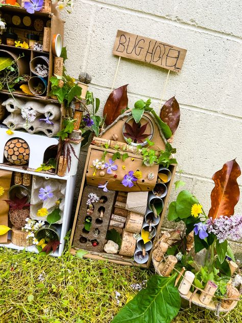 Fun and Easy DIY Bug Hotel for Kids - Mason Jar of Memories Bug Art For Preschoolers, Bug Hotel Diy Kids, Bugs Hotel, Diy Bug Hotel, Jar Of Memories, Build A Bug, Insects Kindergarten, Forest Play, Ecosystems Projects