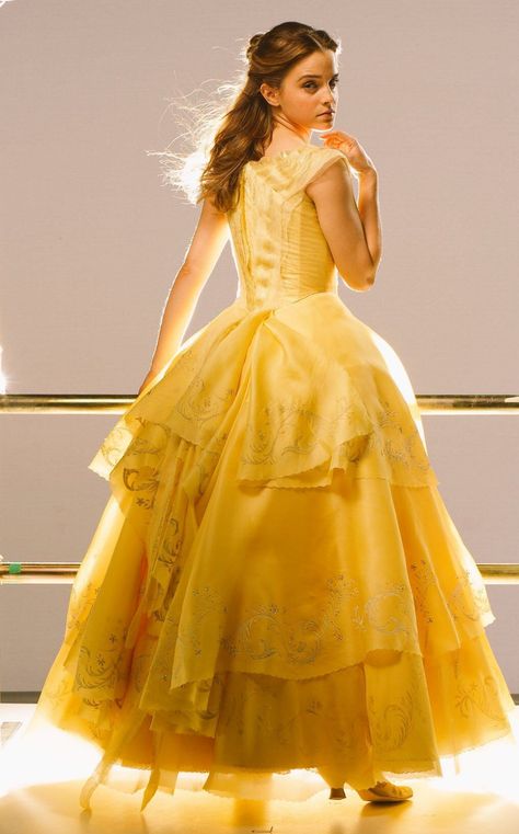 t ... Disfraz Lilo Y Stitch, Emma Watson As Belle, Emma Watson Dress, Emma Watson Movies, The Beast Costume, Beauty And The Beast Dress, Emma Watson Belle, Cool World, Beauty And The Beast Costume