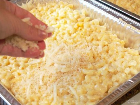 Make Ahead Macaroni And Cheese, Baked Mac And Cheese Recipe, Crockpot Mac And Cheese, Freezer Recipes, Creamy Macaroni And Cheese, Freezable Meals, Making Mac And Cheese, Macaroni And Cheese Recipe, Macaroni N Cheese Recipe