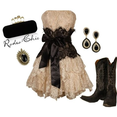 "Cowboys and Angels" Rodeo Chic, Cocktail Dress Classy, Dresses With Cowboy Boots, Strapless Lace Dress, Strapless Bustier, Estilo Country, Casual Chique, The Perfect Guy, Mori Girl