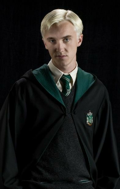 Drako Malfoy, Citate Harry Potter, Draco Malfoy Hot, Draco Malfoy Imagines, Glume Harry Potter, Timmy Turner, Draco Malfoy Aesthetic, Buku Harry Potter, Lucius Malfoy