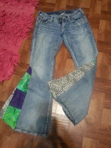 Handmade. patch work. bell bottom jeans. Sewing. High Rise Patchwork Recycled Denim Bottoms, Diy Patchwork Flare Jeans, High Waist Patchwork Flare Jeans, Patchwork Bell Bottom Jeans, High-rise Patchwork Flare Jeans, Bell Bottoms, Bell Bottom Jeans, Sewing, Pants