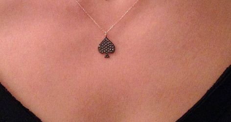 Ace Of Spades Jewelry, Spade Necklace, Queen Costume, Ace Of Spades, Spade Jewelry, Dark Academia, Heart Necklace, Queen, Pendant Necklace