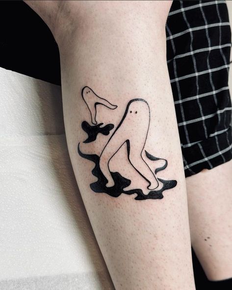 Fresno Nightcrawler Tattoo, Nightcrawler Tattoo, Finch Tattoo, Fresno Nightcrawler, Thigh Tat, Fresh Tattoo, Spooky Tattoos, Cute Shark, Yokai Watch