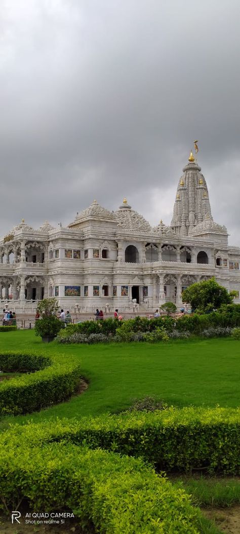 Devotional, krishan radah Krishna Temple, Wallpaper Photo Gallery, Wallpaper Photo, Scenery Nature, Radhe Krishna, Beautiful Scenery Nature, Beautiful Scenery, Krishna, Photo Gallery