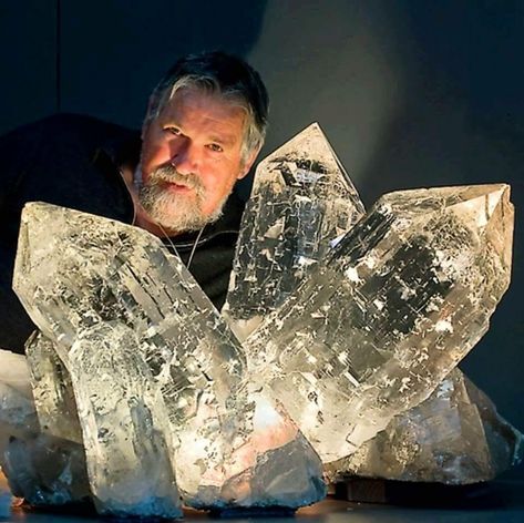 The Planggenstock Treasure Unearthed (Photos) Minerals Crystals Rocks, Earth Gift, Crystal Aesthetic, Geology Rocks, Rock Minerals, Pretty Rocks, Beautiful Rocks, Rock Collection, Swiss Alps