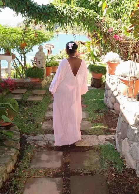 Soft Feminine Lifestyle, Cottagecore Aesthetic Black Women, Grown Women Aesthetic, Travel Aesthetic Black Women, Soft Life Aesthetic Black Woman, Old Money Aesthetic Black Woman, Feminine Aesthetic Black Women, Ethereal Black Women, Lounge Wear Aesthetic