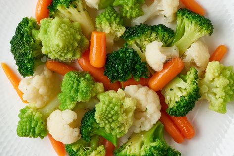 Steamed Vegetables Aesthetic, Steamed Carrots And Broccoli, Steam Veggies On Stove, Steamed Broccoli And Cauliflower Recipes, Steamed Broccoli And Cauliflower, Boiled Vegetables, Dash Diet, Low Calorie Diet, Steamed Vegetables