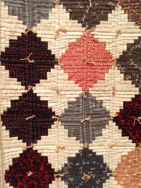 Timeless Traditions: Old antique quilts...... Antique Quilt Patterns, Tied Quilts, Antique Quilts Patterns, Historical Quilts, Vintage Quilts Patterns, Vintage Quilts Antiques, Log Cabin Quilt Pattern, Doll Quilts, Primitive Quilts