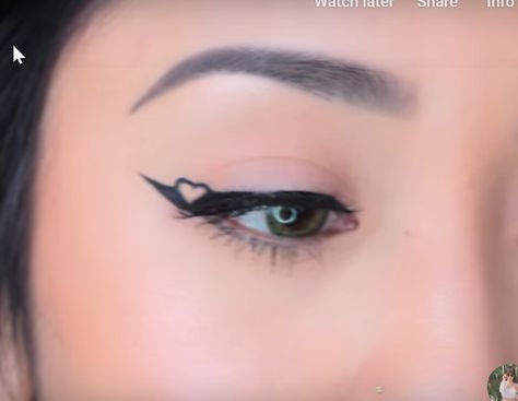 Cute Eyeliner Ideas, Eye Liner Designs Eyeliner Styles, Cool Eyeliner, Thanksgiving Makeup Look, Different Eyeliner Looks, Different Eyeliner, Eyeliner Inspo, Teknik Makeup, Thanksgiving Makeup