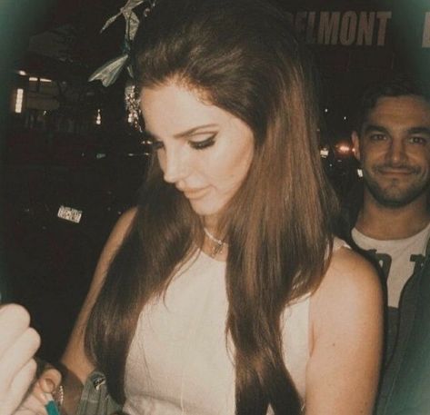 (99+) Lana Del Rey on Tumblr Lana Del Rey Vinyl, Lana Rey, Queen Mother, Lana Del Ray, Living Legends, Light Of My Life, Beauty Queens, Grunge Aesthetic, So Beautiful