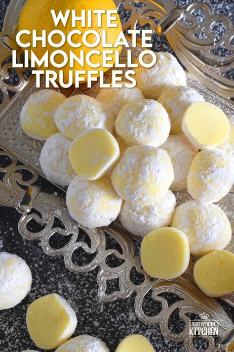 Limoncello Recipe, Dessert Truffles, Chocolate Candy Recipes, Boozy Desserts, Candy Recipes Homemade, Christmas Candy Recipes, Truffle Recipe, Desserts For A Crowd, Desserts Easy