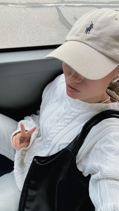 Polo Hat Outfit, Cap Women Outfit, Polo Aesthetic, Ralph Lauren Cap, Baseball Cap Outfit, Ralph Lauren Womens Clothing, Ralph Lauren Hats, Ralph Lauren Baseball Cap, Cap Outfit