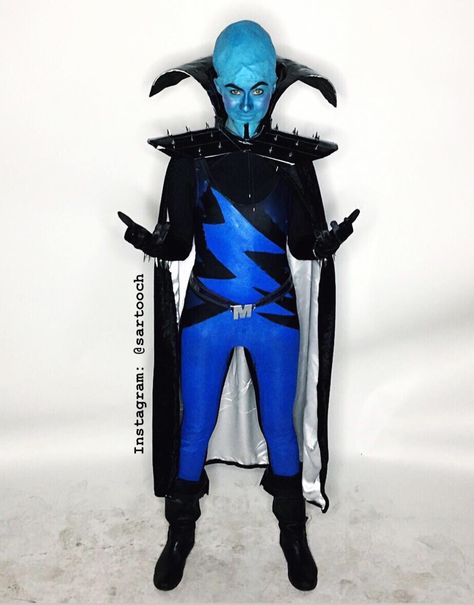 Megamind Halloween Costume. • Megamind Costume •Homemade Costume • Megamind Cosplay •Villain • Liquid Latex •Special Effects Makeup •Ben Nye • Unique Costumes •Costume Contest Megamind Halloween Costume, Megamind Makeup, Mega Mind Costume, Megamind Costume, Megamind Cosplay, Cosplay Villain, Costume Homemade, Midsummers Night, Epic Halloween Costumes