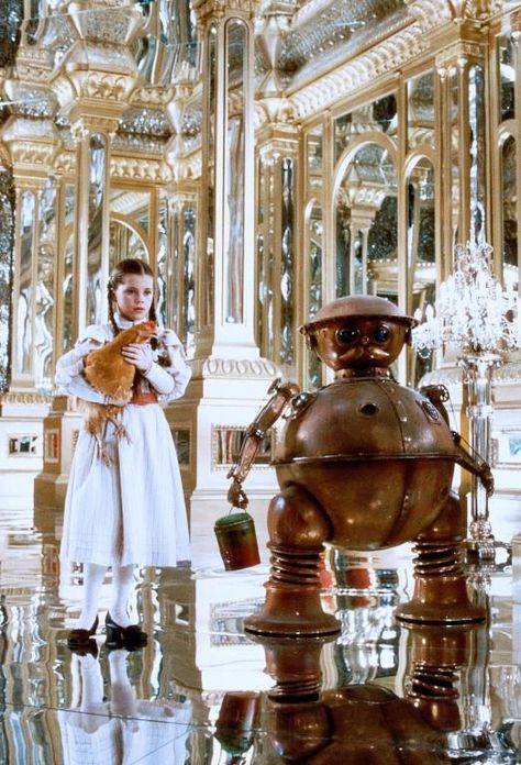 Return to OZ Return To Oz, Fairuza Balk, Oz Movie, The Legend Of Sleepy Hollow, Land Of Oz, The Wonderful Wizard Of Oz, Ruby Slippers, Fantasy Films, 80s Movies