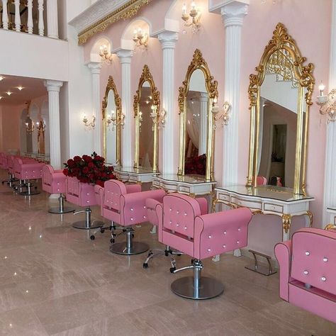 Hair Salon Decor Pink, Luxury Makeup Studio Interior Design, Pink Hair Salon Decor Interior Design, Luxury Hair Salon Aesthetic, Salon Aesthetic Beauty, Pink Hair Salon Decor, Luxury Makeup Studio, Luxury Hair Salon Design, Pink Salon Aesthetic