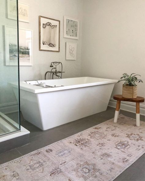 Michelle on Instagram: “Small bathrooms can make a big impact too, right? When I started this little bathroom project a few months ago, I had it in my mind to add…” Choosing A Rug, Bamboo Bath Mats, Modern Bath Mat, Trellis Rug, Unique Shower Curtain, Washable Area Rug, Bathroom Decor Ideas, A Rug, Family Bathroom