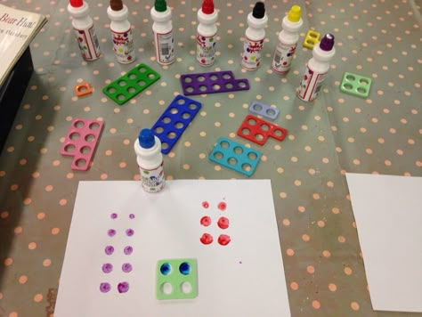 Numicon and paint chunky paints Number Day Activities Eyfs, Numicon Activities Worksheets, Maths Activities Reception, Number Bonds To 10 Eyfs, Number Recognition Tuff Tray, Numicon Activities Ks1, Numicon Activities, Reception Maths, Maths Eyfs