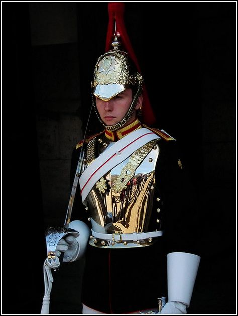 The Blues and Royals Household Cavalry Mounted Regiment by Ben.Allison36, via Flickr British Guard, Royal Horse Guards, Household Cavalry, Man In Uniform, Coldstream Guards, Queens Guard, British Army Uniform, British Uniforms, Horse Guards