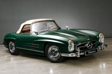 1960 Mercedes-Benz 300 in Hamburg, Germany for sale (11239610) 300sl Roadster, 300 Sl Roadster, Black Mercedes Benz, Mercedes Benz 300 Sl, Old Mercedes, Carros Vintage, Mercedes 300, Mercedes 300sl, Amg Car