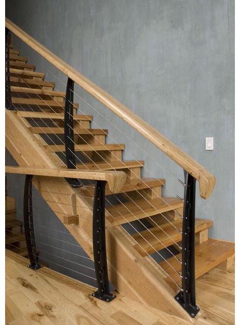 Cable Railing Staircase, Metal Bannister, Bannister Ideas, Cable Stair Railing, Stairs Metal, Banister Remodel, Steel Cable Railing, Stairs Wood, Modern Railing