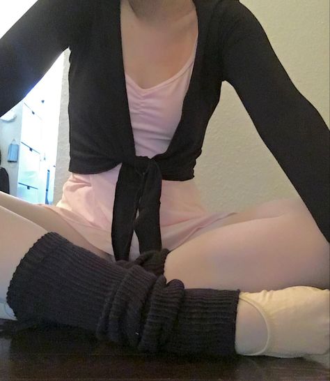 Ballet Academy, Ballet Beauty, Ballet Inspiration, Ballet Clothes, Dancing Aesthetic, Ballet Class, Pointe Shoes, Ballet Slippers, Body Inspiration