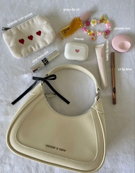 Aesthetic Makeup Bag, Makeup Bag Aesthetic, Aesthetic Self Care, Charles And Keith, Everyday Bag Essentials, What's In My Purse, School Bag Essentials, Inside My Bag, Plump Lips